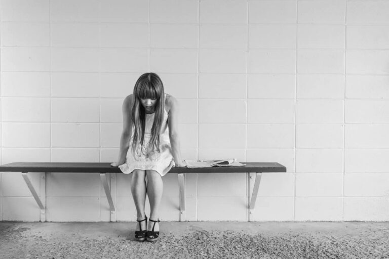 Depresja poporodowa – jak sobie z nią poradzić?