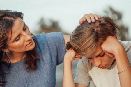 Jak pomoc nastolatkowi z uzaleznieniami
